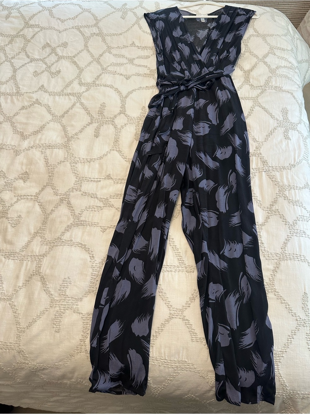 Women’s Navy/black & Gray Printed Jumpsuit with Tie Waist